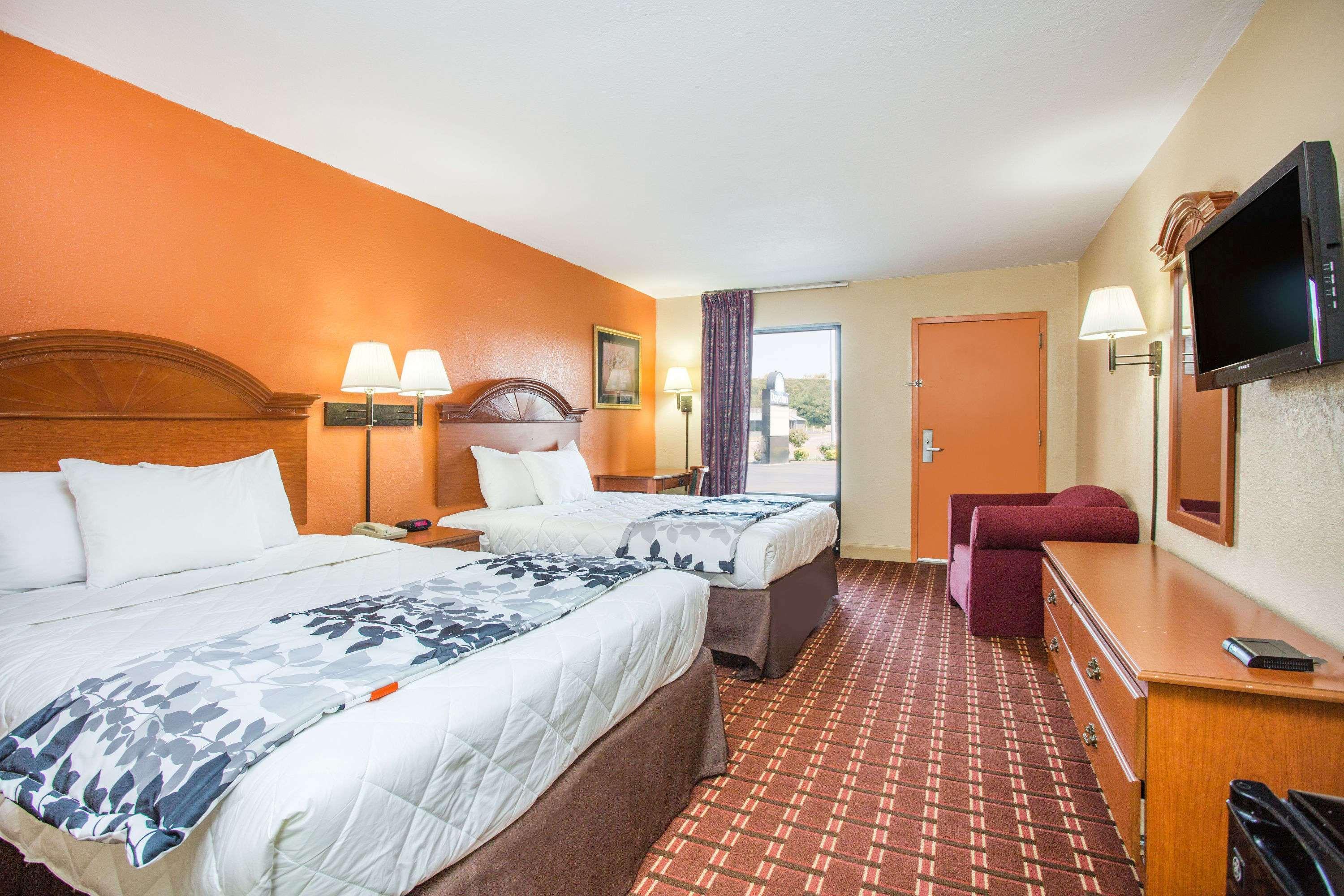 Days Inn By Wyndham Athens Exteriör bild